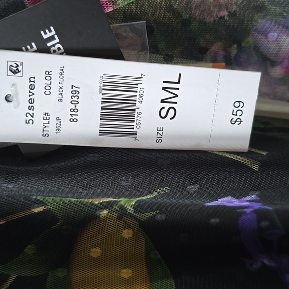 52SEVEN BRAND WOMEN'S BLUE LACEY FLORAL TOP SIZE SMALL - Picture 7 of 15